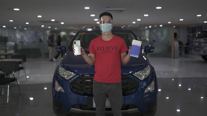 Housekeeper ‘Drives’ Home a Ford EcoSport Through vivo