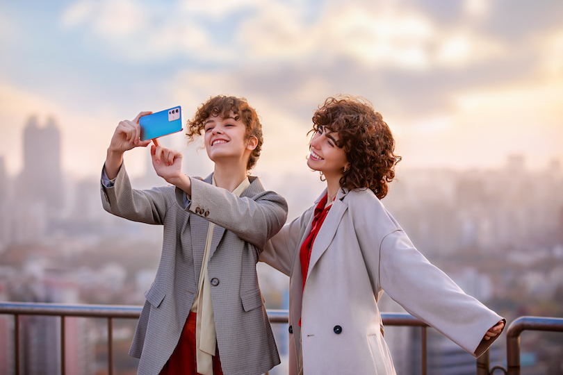 Take photos, videos, and selfies to the next level with the vivo V23 Series ￼