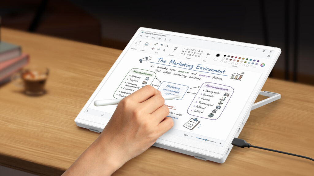 Acer-EP130K-Lifestyle-01.jpg