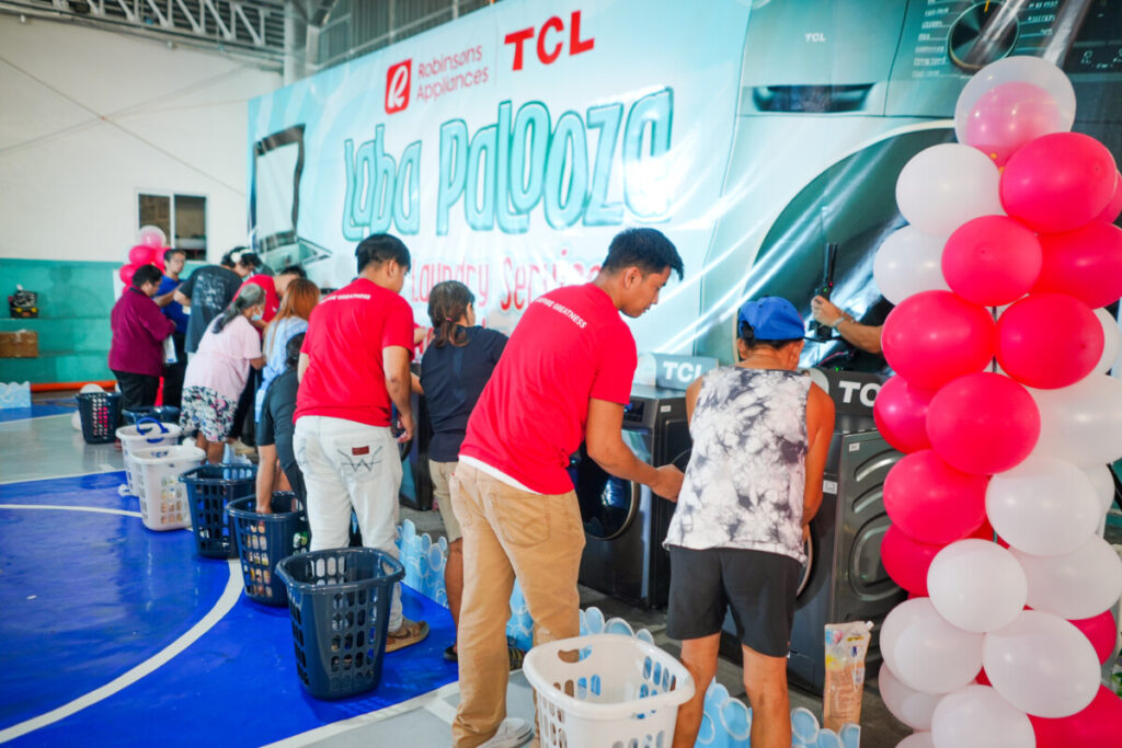 TCL Brings Smart Laundry Experience to Filipino Communities Through Labapalooza_3.jpg