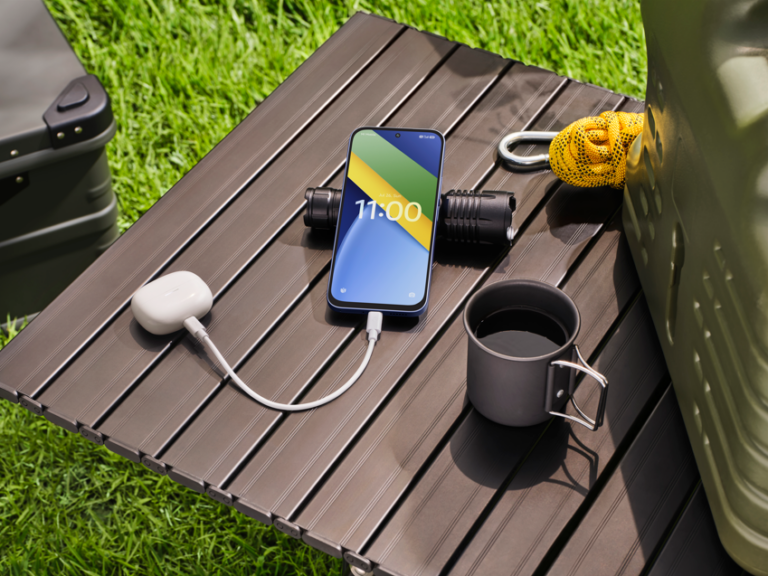 POCOC95Pro_LifestylePhoto1.png