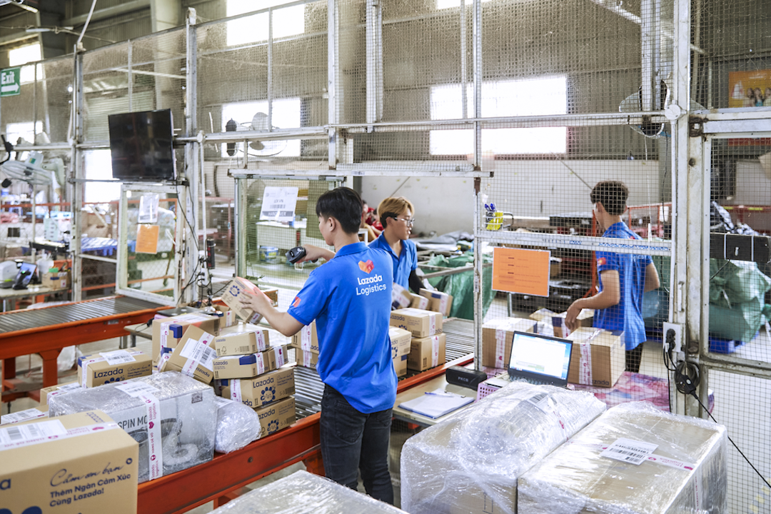 Outland Footwear & Lazada: Leading the PH Digital Economy 2026