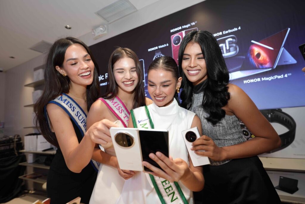 Miss Supranational Philippines 2027 Allyson Hetland, Miss Tourism World 2026 Marian Arellano, Miss Eco Teen Philippines 2026 Trexy Roxas, Miss Teen Universe Philippines 2026 Catherine Wardle at the HONOR Magic V6 First Day Sale.jpg