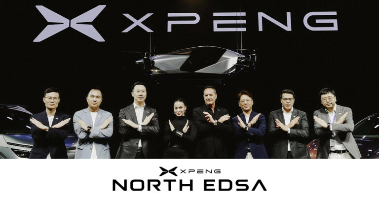 XPENG-Grand Launch-groupphoto.jpg