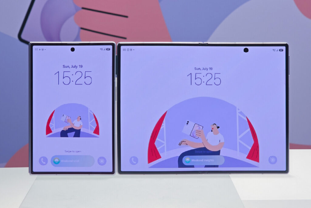 Large inner display of the Samsung Galaxy Z Fold8