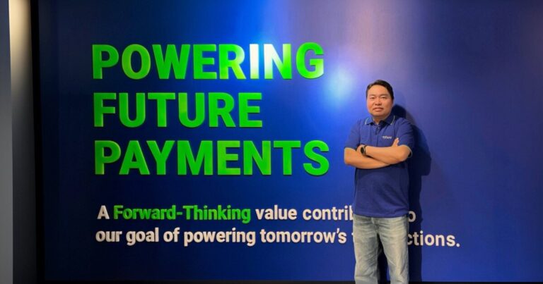 Fiuu_CEO_Eng Sheng Guan_Backdrop.jpg